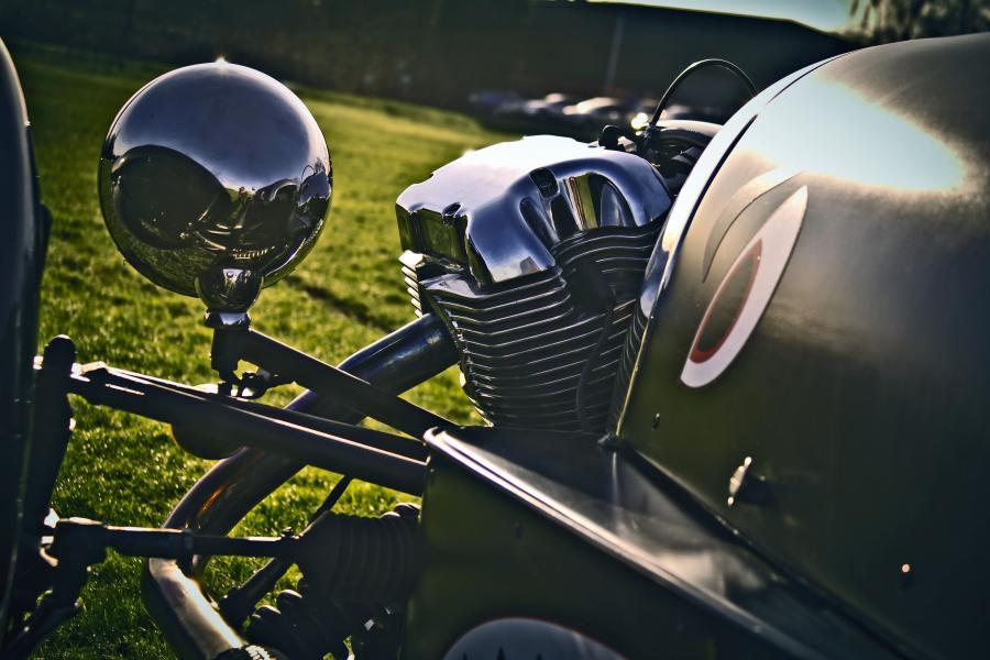Детали экстерьера Morgan 3-Wheeler 2011 года  (NA) (фото 9 из 22)